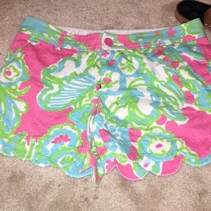 Lilly Pulitzer scalloped shorts